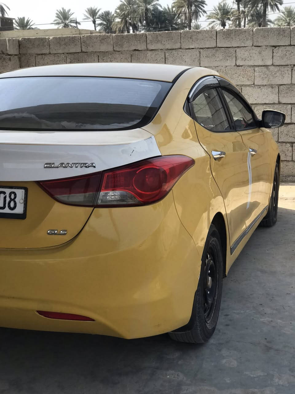 سلام عليك انتره مضلع 2013 خليجي رقم (كربلاء)ضررها فقط جاملق امامي عكس سايق سياره حلوه تنته فول شاشه كامره خلفيه تبريد تدفئه محرك كير بكينه كلها كفاله وفول الفول بكاني جبله سياره بسمي تحويل مباشر سعر ١٠٥ وبيها مجال قليلل للاستفسار
 ‭٠٧٨٣ ٨٠٩ ٤٢٥٢‬
