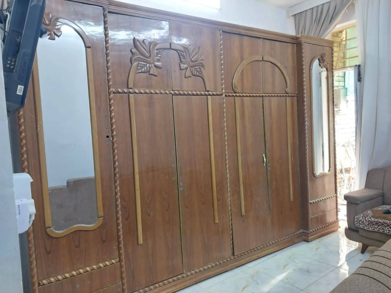 كنتور داخل خارج صاج ست بيبان اربع مجرات مرايتين  400 الف  
***********
