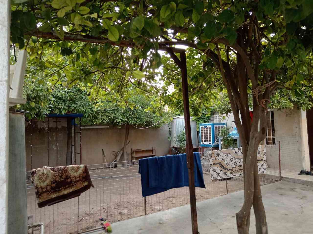 دار طابو طابقين للبيع
المساحة / ٣٠٠ متر
الواجهة /١٢ متر في ٢٥ متر
العنوان / كركوك حي النصر الثانية قرب جامع الحاجه فضيلة
السعر / ١٨٠ مليون
للاتصال / ***********
