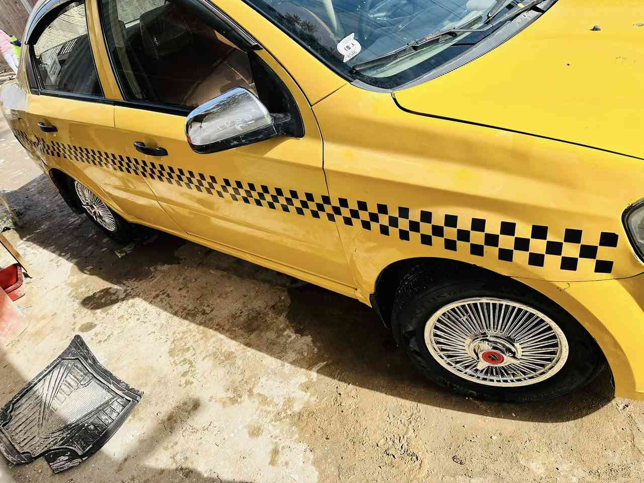 للبيع افيو 2011وارد خليجي اوتوا رقم انكليزي نجف سنويه لل30هزة جديده مصفره هيئة وغرامات كير مكينه كفاله بيها ضربه بالجنطه ومصلحه سيارة كلش حلوه ونضيفه تدفئه تبريد شغالات كهربائيات كلها شغاله شاشه اندرويد دوشمه جديده سعر 52وبيها مجال مكانها نجف كوفه اتصل وبيك خير وتدلل شعدك مراوس خابرني 
***********
