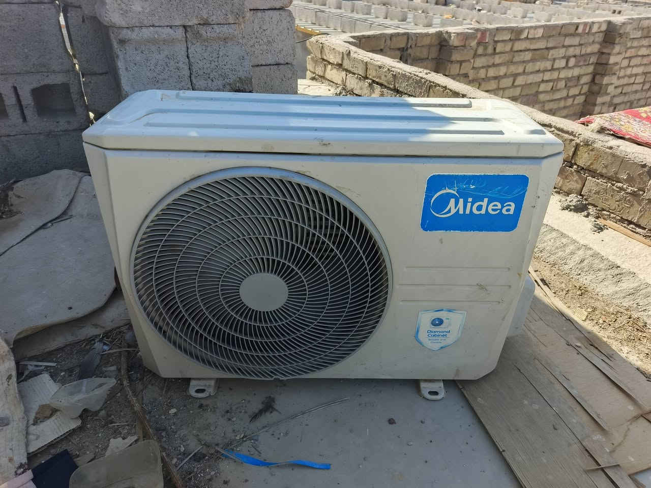 سبالت عدد 2واحد طن شغالات
السعر السبلت الواحد 200الف


**إذا كنت صاحب هذا الإعلان وتريد حذفه لأي سبب، رجاءا أرسل رسالة إلى الدعم الفني**