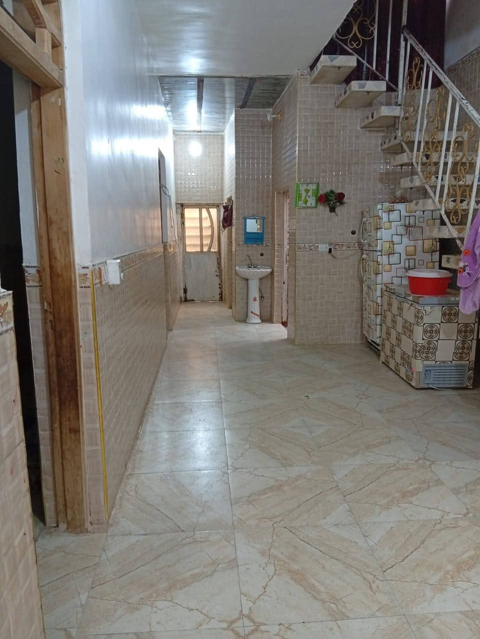 بيت للبيع بحي الحسين الجديد منطقه ابو حوراء قرب جسر الناظم مساحته 150 ويحتوي على غرفتين وصاله ومطبخ واستقبال للأستفسار على هذا الرقم ***********
