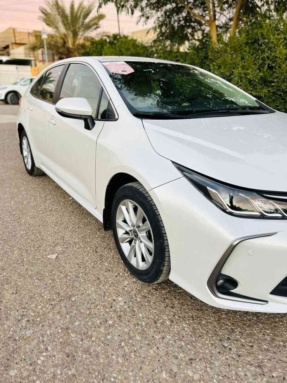 السلام عليكم سياره كورلا 
موديل 2023 شركة ساز 
سياره فول 1/1
مواصفات فتحه و بصمه و انضمت قياده و خمس اوياله ويل كب 
اشاره بل مرايه تحكمات شاشه دجتل و نضام ترحيب السياره جديه مثل الصور و بعد أحله من الصور 
سياره رقم اربيل و سنويه ال 2029لي تسقط
ماشيه 51 الف 
السعر 183بيه مجال بسيط
الاستفسار أكثر رقم الهاتف 
‏‪0782 198 6993‬‏
