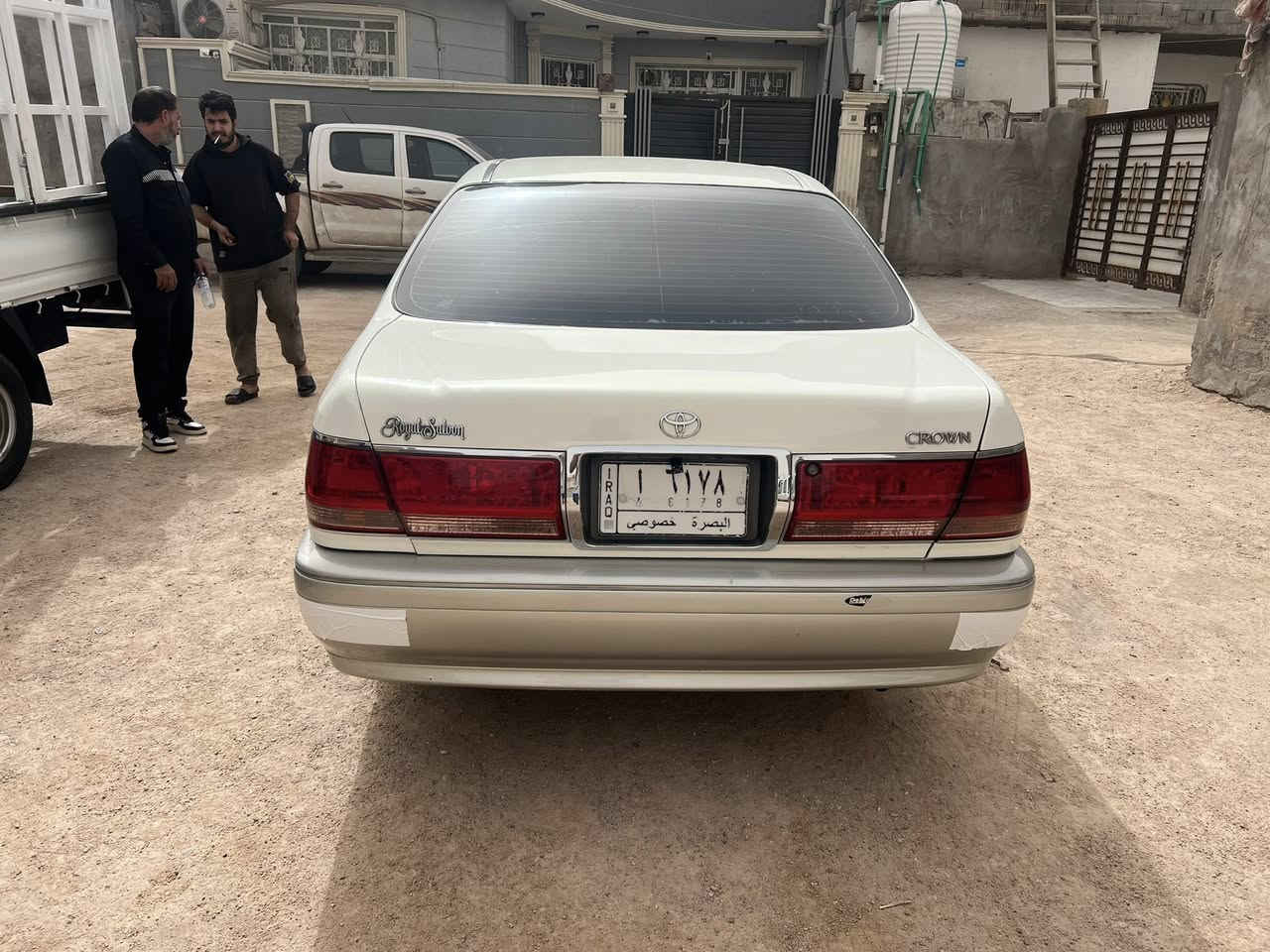 السلام عليكم
جنون ملكه خضراوي للبيع

2001

دكمتين 

بردة خلفيه

كفاله من كص ونقل والضربة القويه

مكينة VVT-i بيهه رنك تنقيص قليل 

تخم تاير 

باتري جديد

حداده جديده 

منضومة تبريد جديده

محولهه فانات شاهينه

السياره بأسمي 

السعر 125 وبيهه مجال

 البصره - ابي الخصيب ***********
