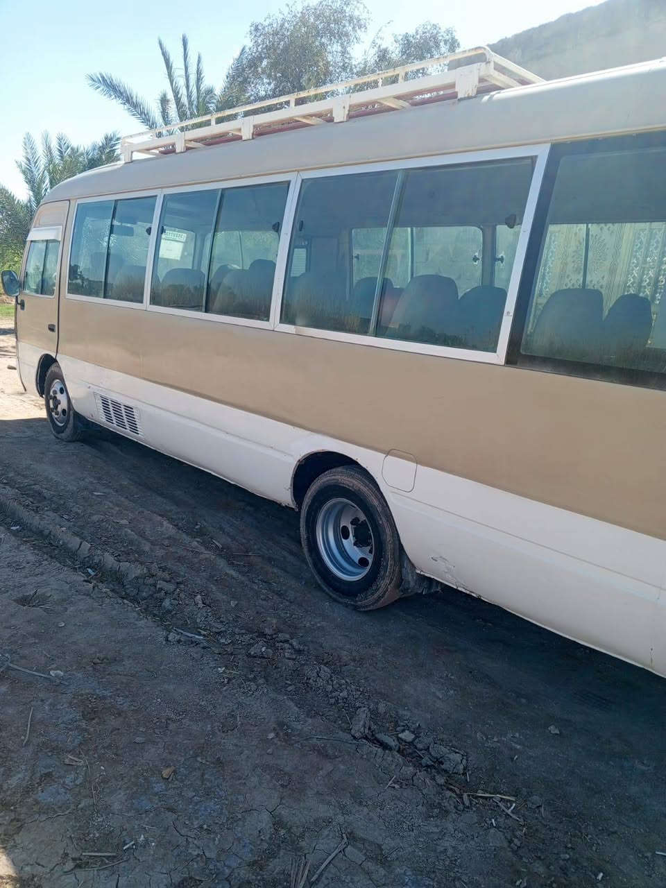 سلام عليكم كوستر 2002 سعر 130مطلوبه 20 ورقه ينخصم من سعر سياره جاهزه تخم تاير حداديه  ***********
