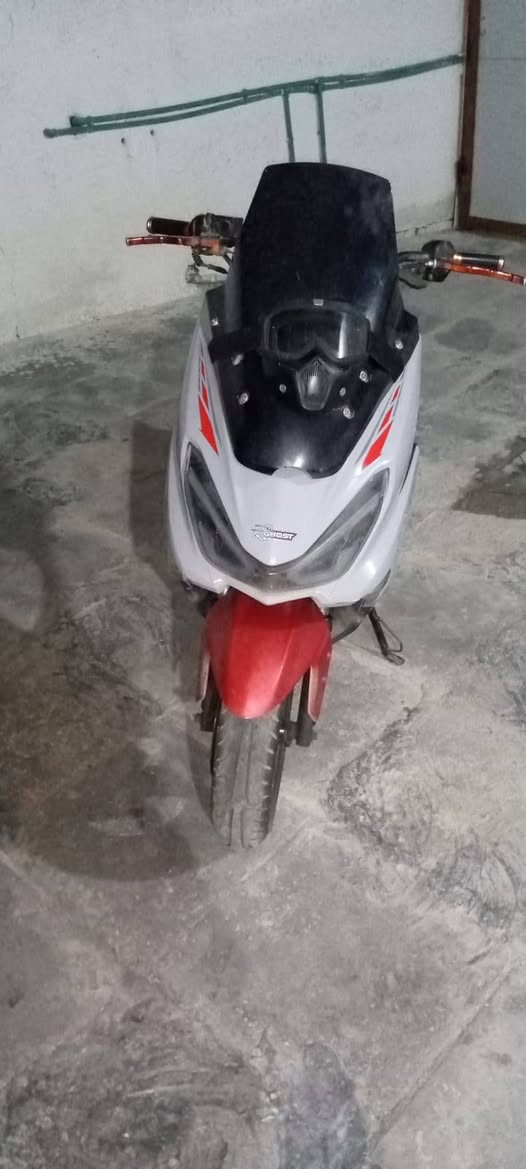 سلام عليكم  دراجه سكنز للبيع مكان ناصريه خاص ما متواجد *********** دراجه خير من الله
