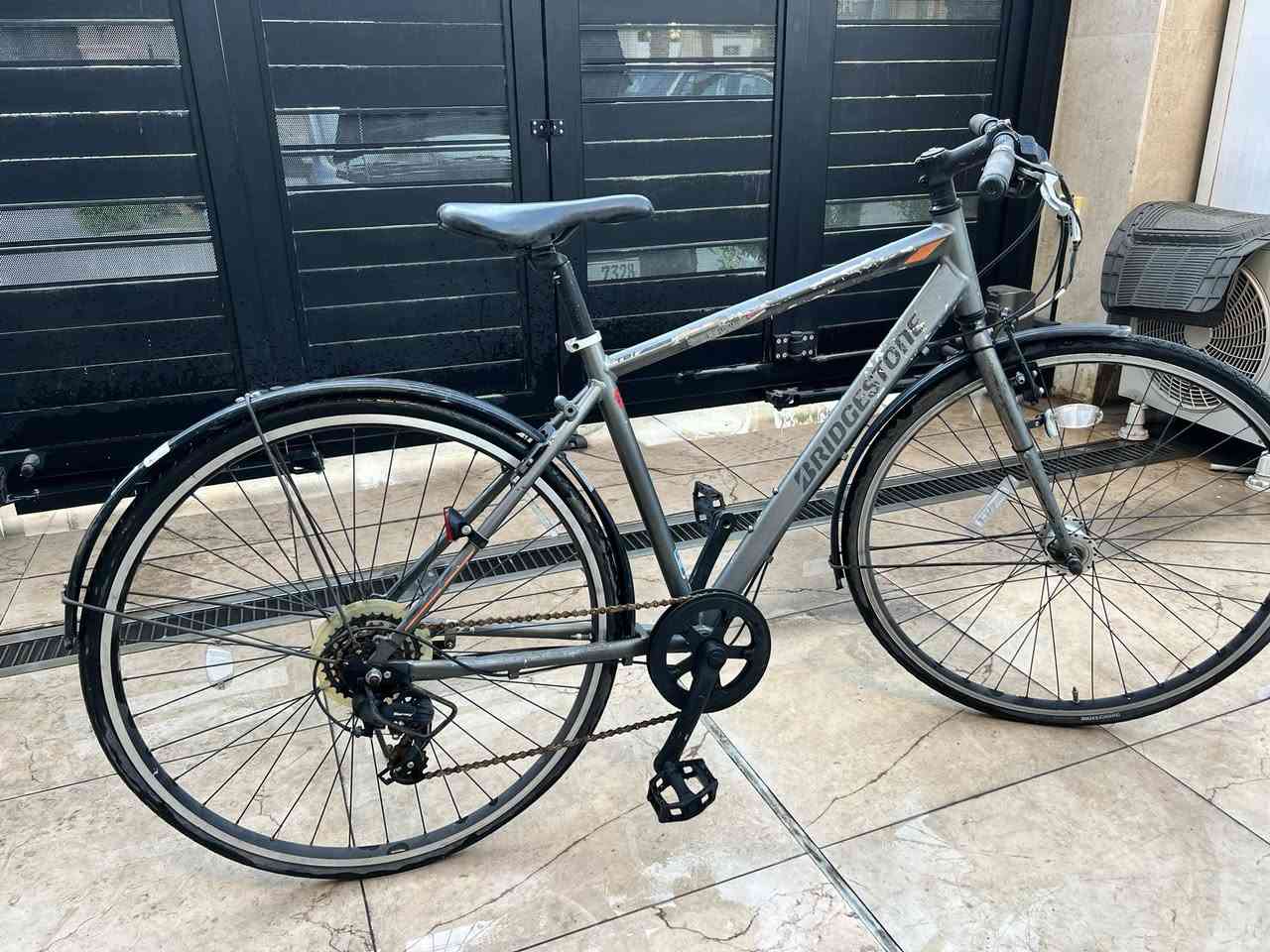 بايسكل برجستون ياباني 
السعر 120 الف


**إذا كنت صاحب هذا الإعلان وتريد حذفه لأي سبب، رجاءا أرسل رسالة إلى الدعم الفني**