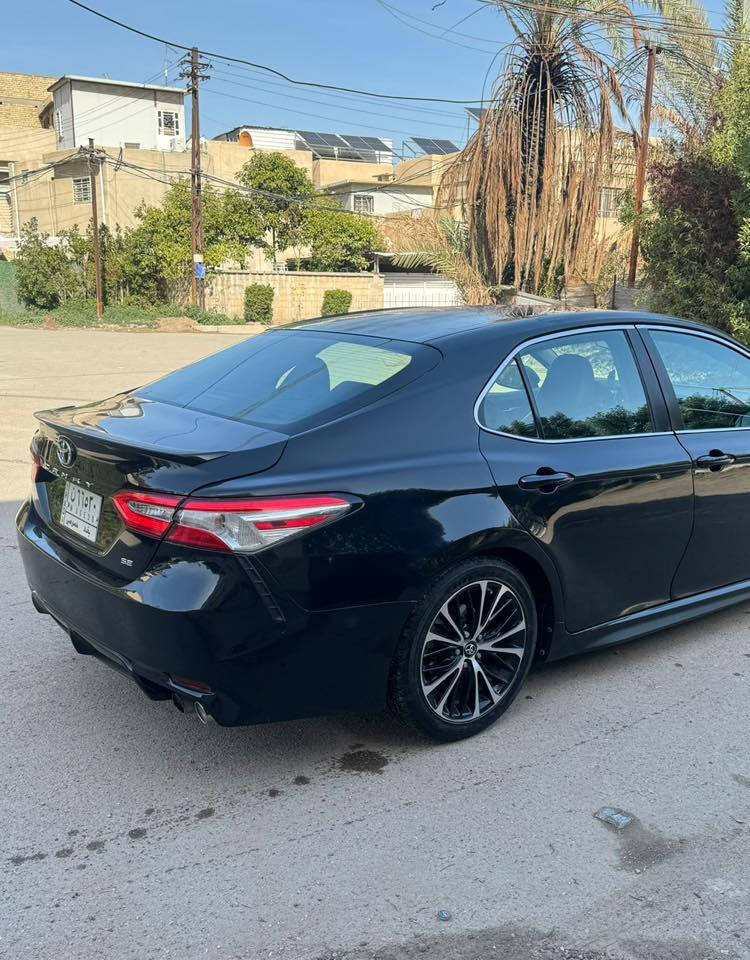 السلام عليكم كامري 18SE بحالة جيدة مابيها اي نقص السعر ١٥٢ ورقة الصبغ فقط مكان الحادث للاستفسار ***********
