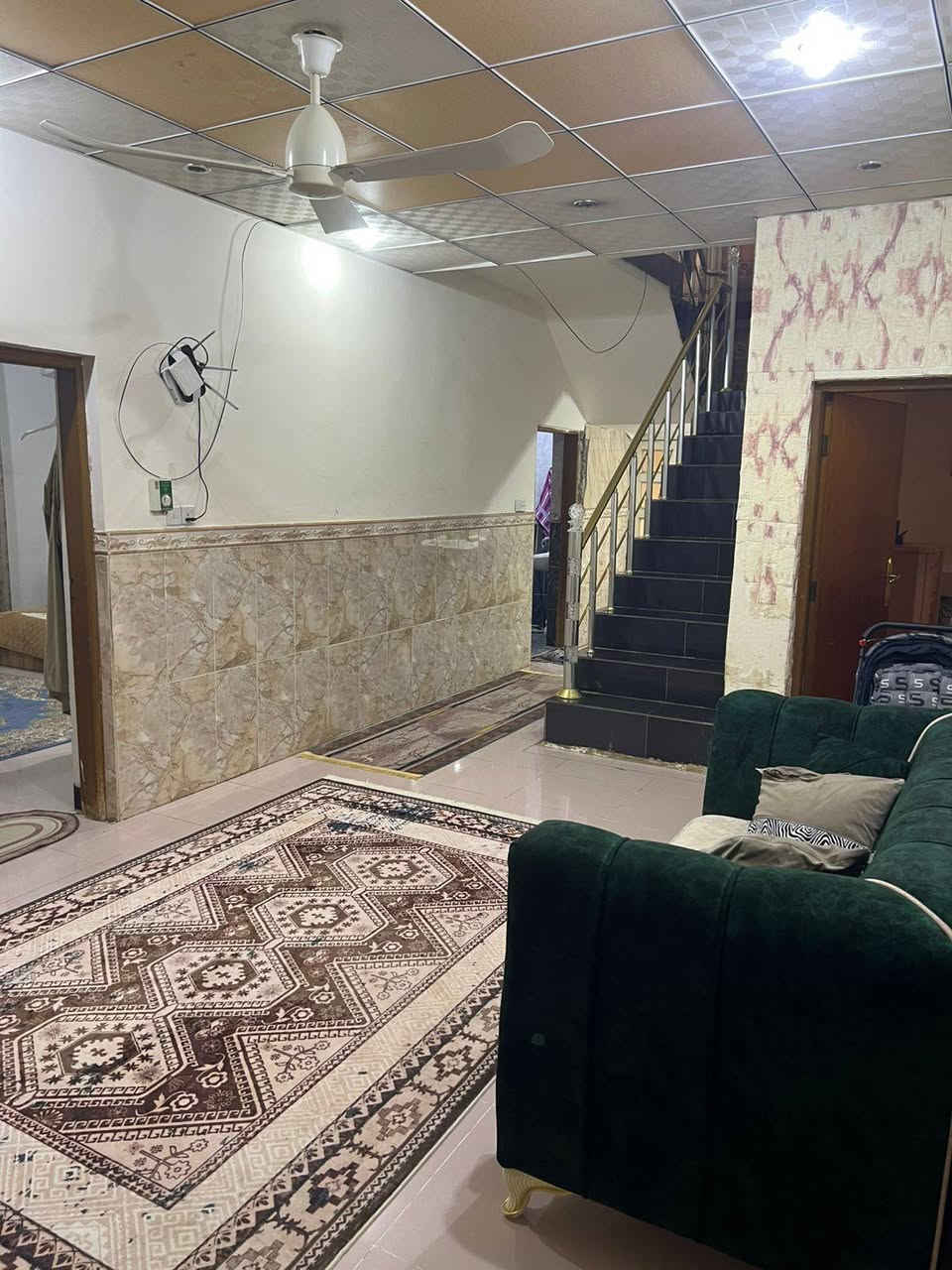 #سلام #عليكم 

#دار #بسعر #ارض #حي #القادسيه 

#الموقع سامراء حي القادسيه الاولى 

#المساحه 400 متر واجه 16م نزال 25م شارع 12

يتكون الدار من طابقين 5 غرف وباقي تفاصيل البيت 

#للاستفسار 📱*********** 📱
