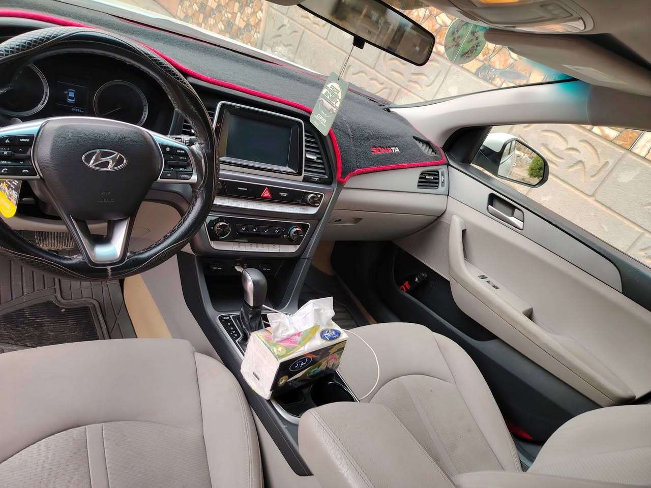 اسلام عليكم سوناته موديل ١٨ ماشيه ٨٥الف حادثه موضح بصور مواصفات نص تحكم ستيرن وضعيات قياده نقطه عماء سعر ١٣٥ مكانه بغداد ***********
