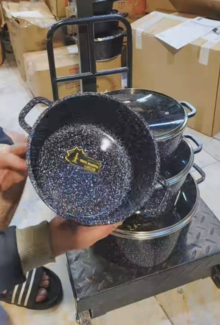 سيت جدر جيرمني فول زيتي يلمع لمع قاعده ليزي يدات صب ضمان سنه القياسات ٣٢ كبير ٢٨ و ٢٤ و ٢٠ السعر 50
توصيل جميع المحافظات 5
العدد محدود


**إذا كنت صاحب هذا الإعلان وتريد حذفه لأي سبب، رجاءا أرسل رسالة إلى الدعم الفني**