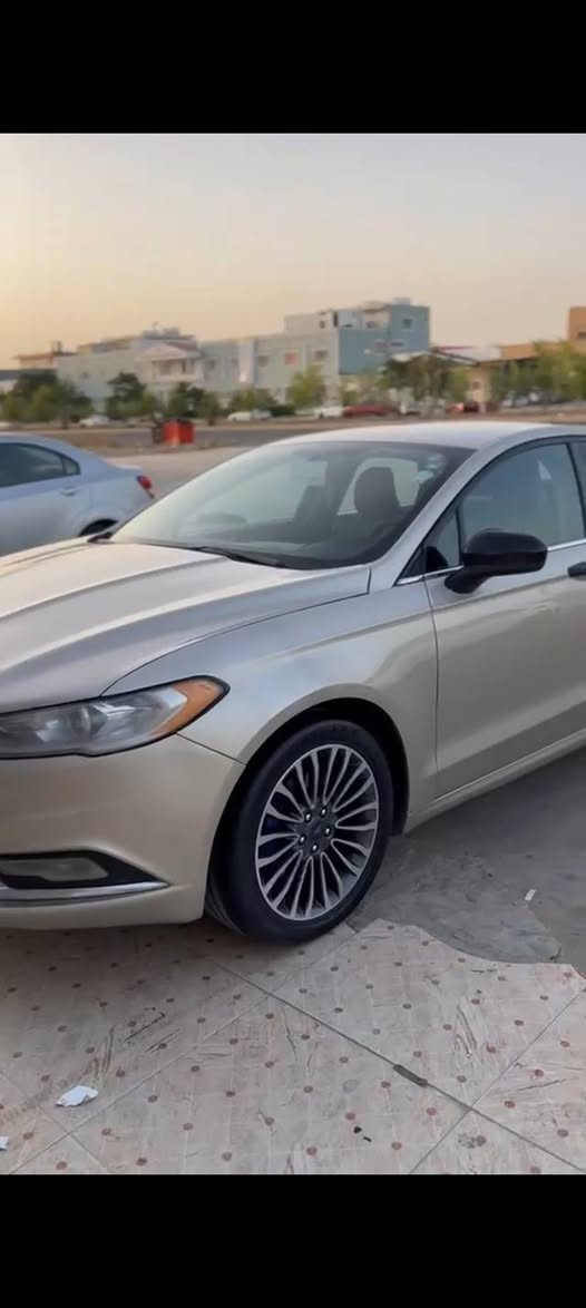 فؤرد فيوزن مؤديل 2018 مةكينة ٢.٥ مةرغوب سةيارةكة ١ بارجةي بؤياغة بي ليدران بي ناوگرتن گير و مةكينةي بةشةرتة نةكراوةتةوة رةقةم نويية سةنةوي بة ناوي خؤمة
0750 485 8947 أربيل, العراق
