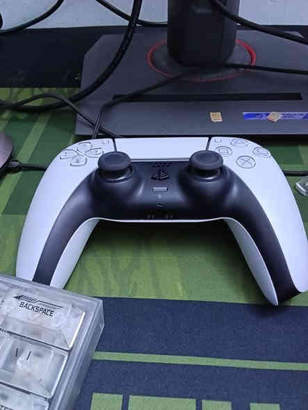 بلي 5 برو
استخدام 3 أشهر

بي ضمان وكالة (يعني أي عطل يرجع الجهاز) الضمان سنة كامل.

سعر الجهاز 900 وبي مجال للطيبين

التواصل واتس فقط  ***********
