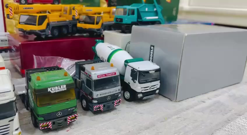 السلام عليكم
للبيع مجموعه حجم 1/50
كلها شركات عالميه مابيها تجاري 
سلعه نظيفه ومال جني 
المهتم يراسلني ويدلل 
الخاص مفتوح مااجاوب عالسعر بالتعليقات 
المجموعه تنباع بالكامل ماابيع قطع
كلكم على راسي 
توصيل مجاني


**إذا كنت صاحب هذا الإعلان وتريد حذفه لأي سبب، رجاءا أرسل رسالة إلى الدعم الفني**