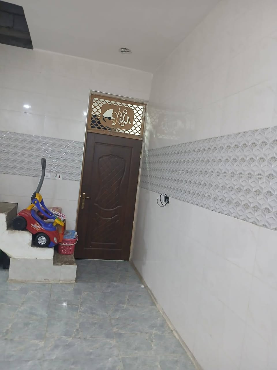 بيت 50 متر سند 25 طابق واحد ركن بمنطقة الجواهري مقابل اسواق حسوني 
***********
