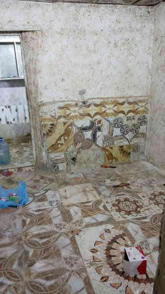 سلام عليكم بيت حواسم مرتب 6 وبي مجال البيت كله سراميك وسقف ثانوي مجاري جديده كلوبات بي كيزر بي البيت لاعلي كص ولا ازاله المعقل شفقت العامل ***********
