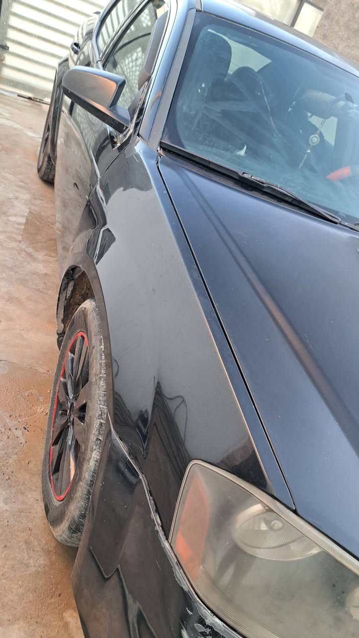 السلام عليكم دوج افنجر ٢٠١٣ محرك ٣٦٠٠ ايربكات سليمة شريط ستيرن بي كطع سيارة باسمي سنوية منتهية . حماوة طبيعية نهائيا ما تصعد لا صيف ولا تبريد ثابتة ع الطبيعي.تخم تاير جديد .بيهة منظومة غاز بس شايلهة بقت بس الخزان  .قبل كم يوم اختلف سنتر واكامت تخربط السعر ٧٣ ورقة .مكان السيارة الانبار .حادثهة جاملغ عكس السائق وبلعراق طختين باب خلف السائق مؤشرة بصور هاتف ***********
