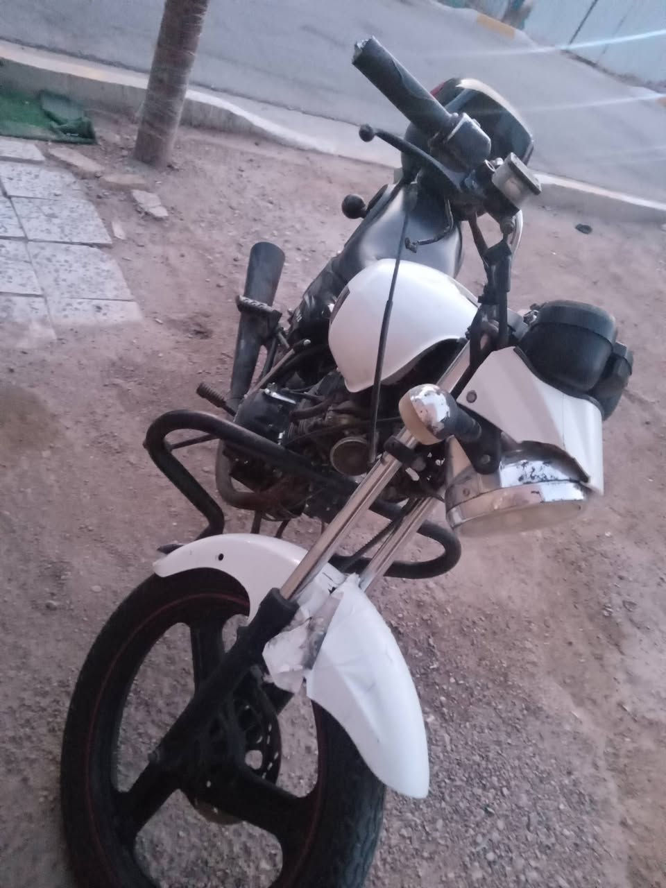 دراجه البيع دراجه نضيفه نكره بل وقت
يرادله ترتيبات بسيطه  
مكينه شلعه ومعدل دراجه لا تنقيص ولا تبخير 
ومكينه ناعمه وراق موجوده حته كمرك متفوع 
السعر ب 500 وبيه مجال الشراي  
مكان بغداد الحسينيه مال الراشديه


**إذا كنت صاحب هذا الإعلان وتريد حذفه لأي سبب، رجاءا أرسل رسالة إلى الدعم الفني**
