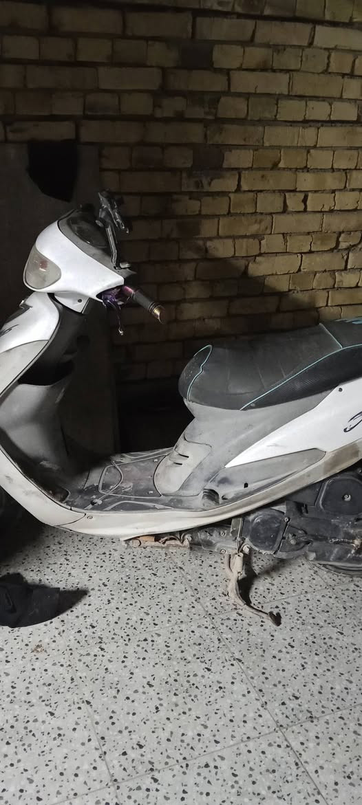 اسلام عليكم دراجه ماكس منغولي لبيع جاهزه من كلشي مامفتوحه دراجه حلوه وناعمه ومشي بس شلعه ضعيفه سبب تورباين مكان ناصريه تضحيه شارع لعياده سعر 500وبيهه مجال  *********** وتساب او رصيد
