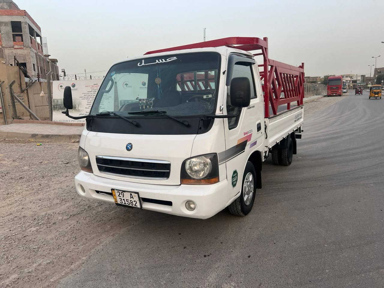 سلام عليكم.....كيه البيع تك قماره ...ام عيون رقم واسط ....نكليزي... مديل 2001 ... صبق حزام الجماليه..... مكينه وكير واكسن وشاصي خير من الله.... تخم تاير جديد كهربائيات شغاله....محجر تفصال... تحويل مباشر....صدر امامي وخلفي جديد....السعر 73 ... وبيهه مجال... الطيبين الاستفسار علا رقم الهاتف ***********المكان بغداد الشماعيه
