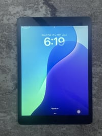 ايياد ٩ • ذاكرة ٦٤ • بطارية ٩٠٪