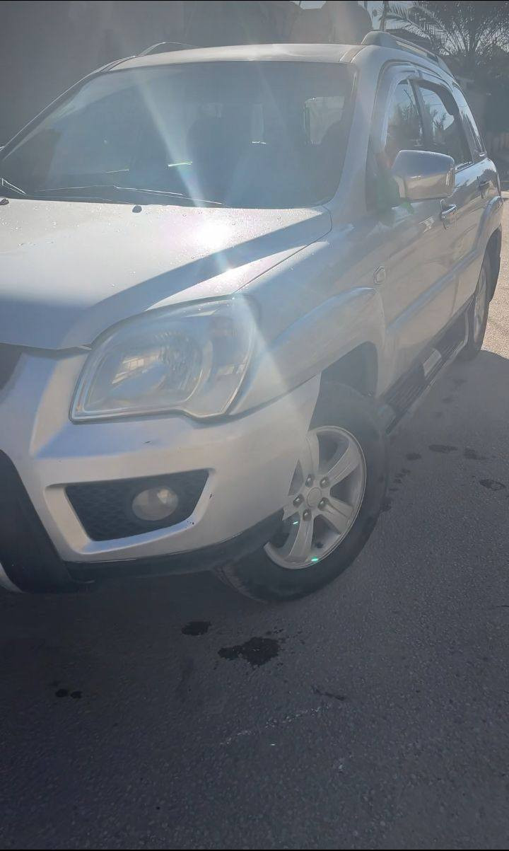 بسم الله الرحمان الرحيم السلام عليكم سبورتج 2009مكفوله كفاله عامه رقم بغداد مرور الكاضميه مايعرفه بس الجناي بسمي تحويل ثاني يوم بيه دعاميات صبغ
2000
4سلندر
قطعتين تبريد تدفئ
كشنات تدفئ فول مواصفات 
واحد عله واحد 
مكاني بابل قضاء جبله
 السعر  127وبيه مجال للاستفسار  ***********
