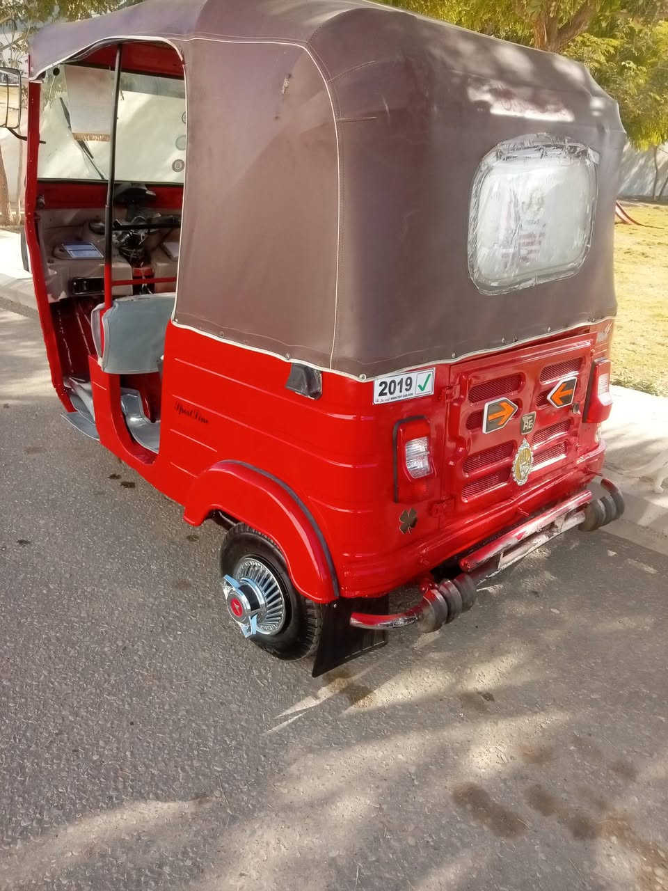 مرخصت الادمن اقره التفاصيل يلا تخابر تكتك18شهر ال11اوراق المصطفى كاملات وبمسمي تحويل مباشر بسمك تكتك معمره صبغ عام للجماليه بيها طخه زغيره فوك جاملغ اليسره مكفوله من الضربه ومكفوله من الخياس تكتك ممينه كير اكسل مكفولات بيها مكينه مال 20بعدها ع السحك هسه مجفته كهربائيات كلها شغاله تخم تاير جديد سعرها 3750وبيها مجال الشراي يخابر واني بخدمته مكاني (كربلاء) خاص ما جاوب ولا تعليق ***********
