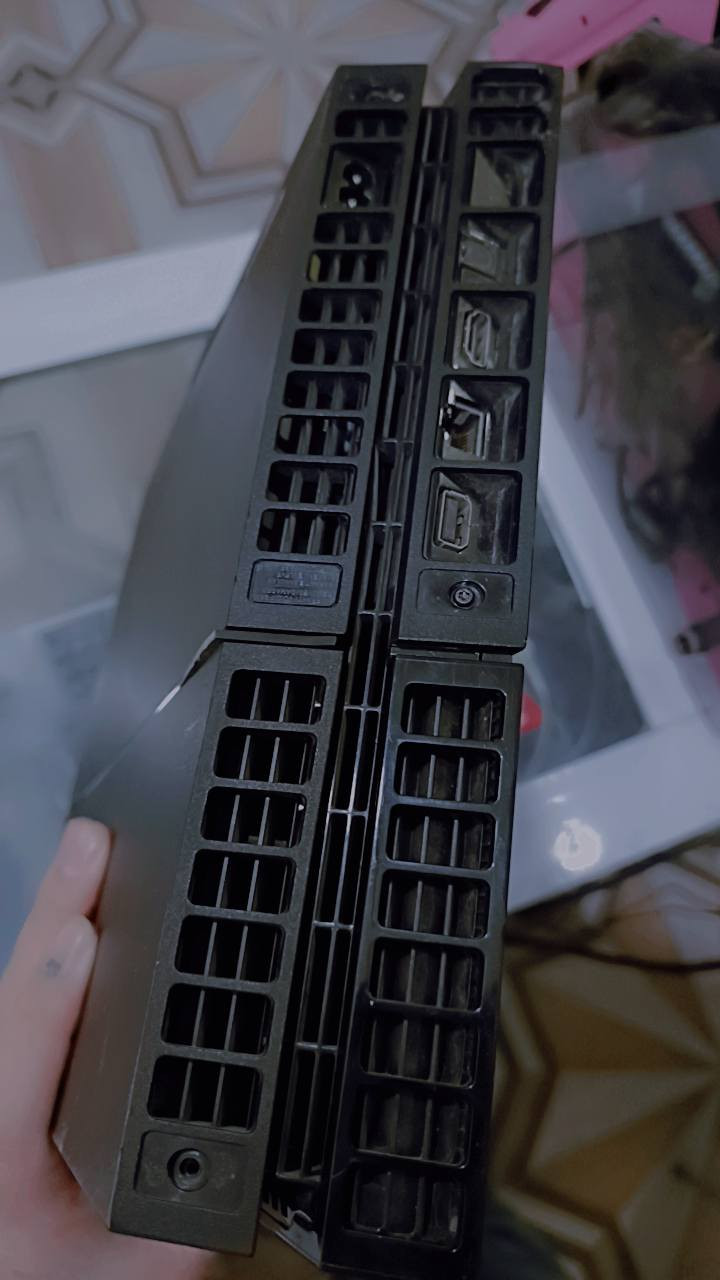 بلي 4 مهكر نضام 9.00
هو والعابه كامل وجوستك وياه 
***********
