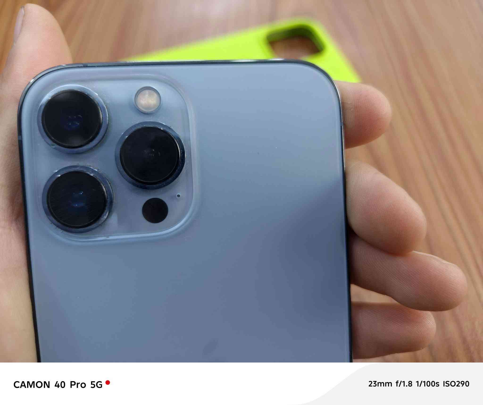 موبايل ايفون للبيع نوع 13  برو ماكس
ذاكره 256   
بطاريه 92
نضافه 100٪
بعد احلا من الصوره         
 للاستفسار     ***********
