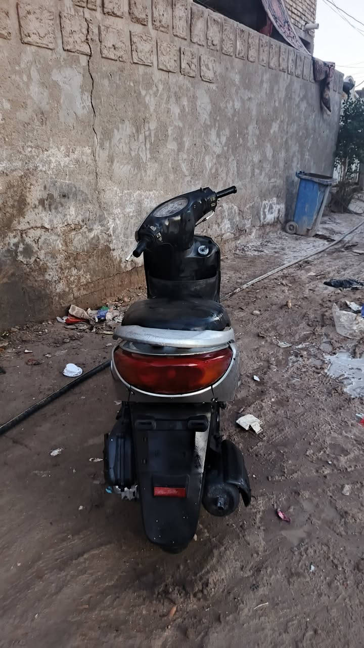 للبيع دراجة بريز خير من الله نكره سلف 
مكاني شعله سعر ٤٥٠ الف 
*********** واتساب
