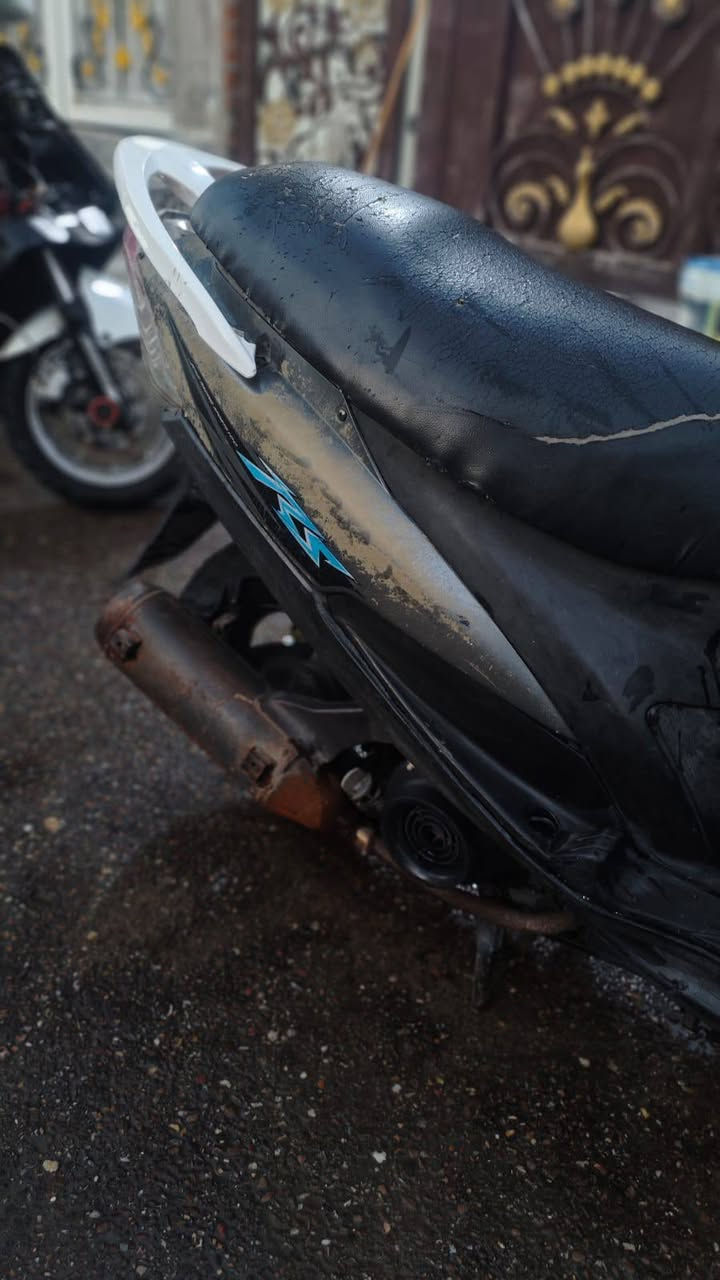 سلام عليكم ماكس عدله بلادي بيه نواقص خفيفه بريك امامي واقيه مكاني بغداد حي القاهرة السعر ٤٥٠ بيه مجال رقمي ***********
