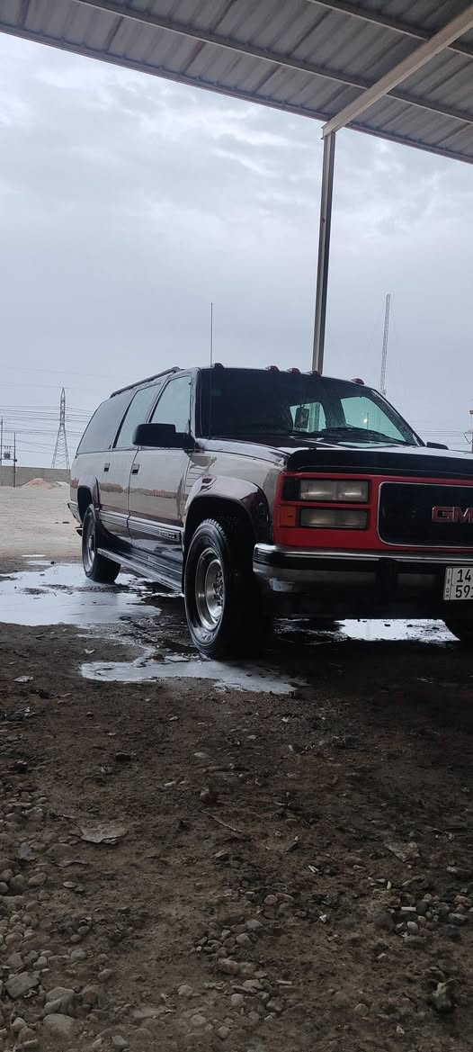 السلام عليكم جمسي مديل ٩٤ فحل ٨برغي  مكينه ٣٥٠ كير الف 
رقم بصره نكليزي تحويل ثاني يوم  سياره جاهزه من الطول لطول مكينه كير اكسن تخم تاير كهربائيات كلها شغاله السياره ع البلاد غرفتها جديده كلش وبلاديه مكاني بصره الهارثه مفرق معمل ورق قرب مطعم مشمشه للاستفسار *********** السعر ((65)) وبيها مجال لشراي
