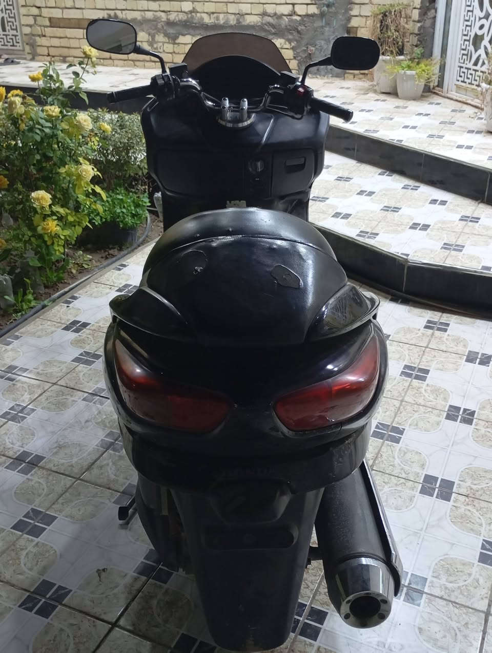 السلام عليكم إخوان دراجه فورزا 8/0 مكفوله كفاله عامه من اي ضرر أوراق اصوليه مكينه برغي ممفتوح بيهه تاخذه تصرف عليهه بس بانزين ودهن كهربائيات حته اكلوب الجنطه شغال السعر ١.٤٥٠ وبيه مجال للطيبين للاتصال ***********
