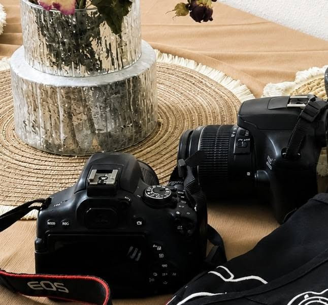 للبيع كامرتين
كانون 750d
وكانون 4000d
للحجز والاستفسار التواصل واتساب ***********
