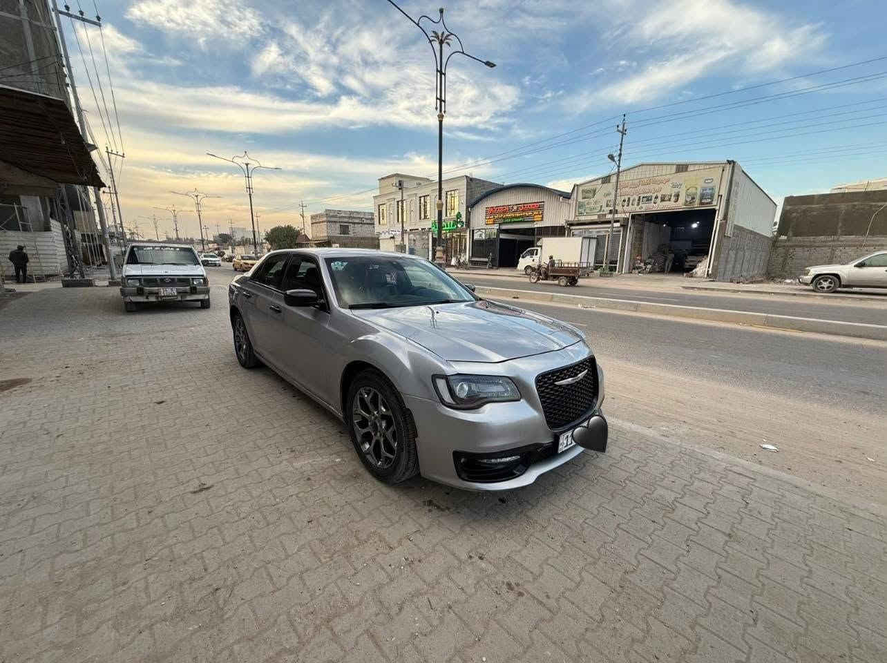 أوباما ٢٠١٣ معلايه ١٤ اربع قطع صبغ السياره ب130 وبيها مجال تحويل ثاني يوم  واتساب ***********
