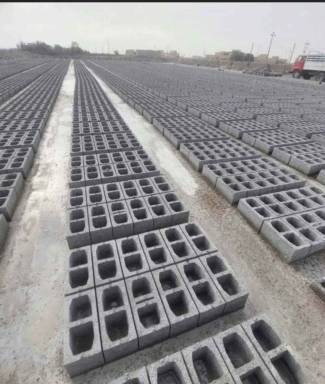 السلام عليكم … يعلن معمل بلوك الزيوت عن توفير بلوك كهربائي من الدرجه الاولئ 
 ويوجد توصيل 🚚 
الئ كافه نواحي واقضيه ميسان بأنسب الاسعار 💵
للحجز والاستفسار اتصل على الارقم التالي 📞☎️… ***********
