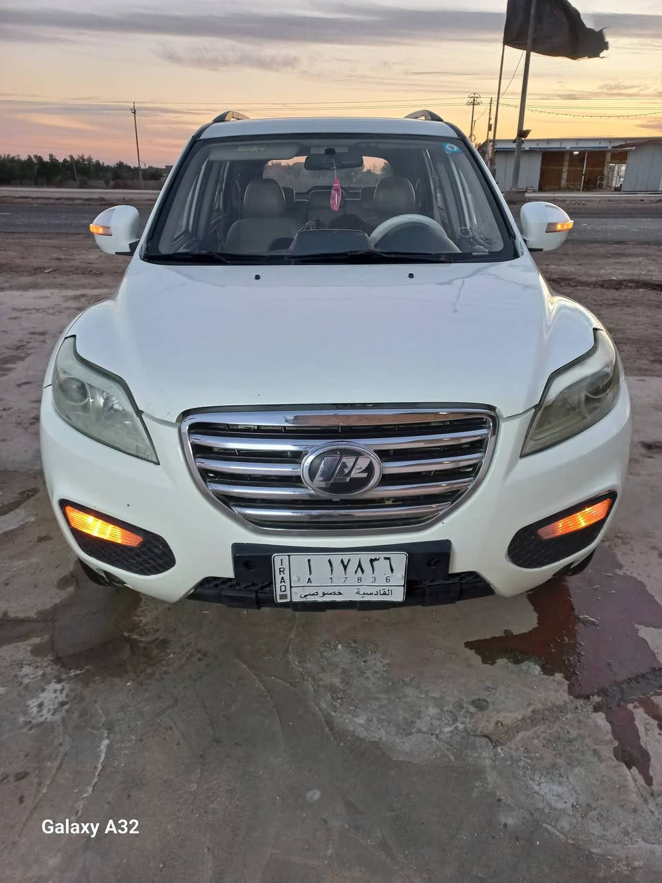 السلام عليكم من رخصت الادمن المحترم
سيارة ليفان X60 موديل ١٣السيارة كفالة عامة ماعدا اخياسات مصلحة شي قليل جداً كير ومكينة وحدادية خيرمن الله تبريد ثلج  السعر ٥٥ وبيها مجال قليل جداً  العنوان نجف كوفة  رقم الهاتف *********** او ***********
