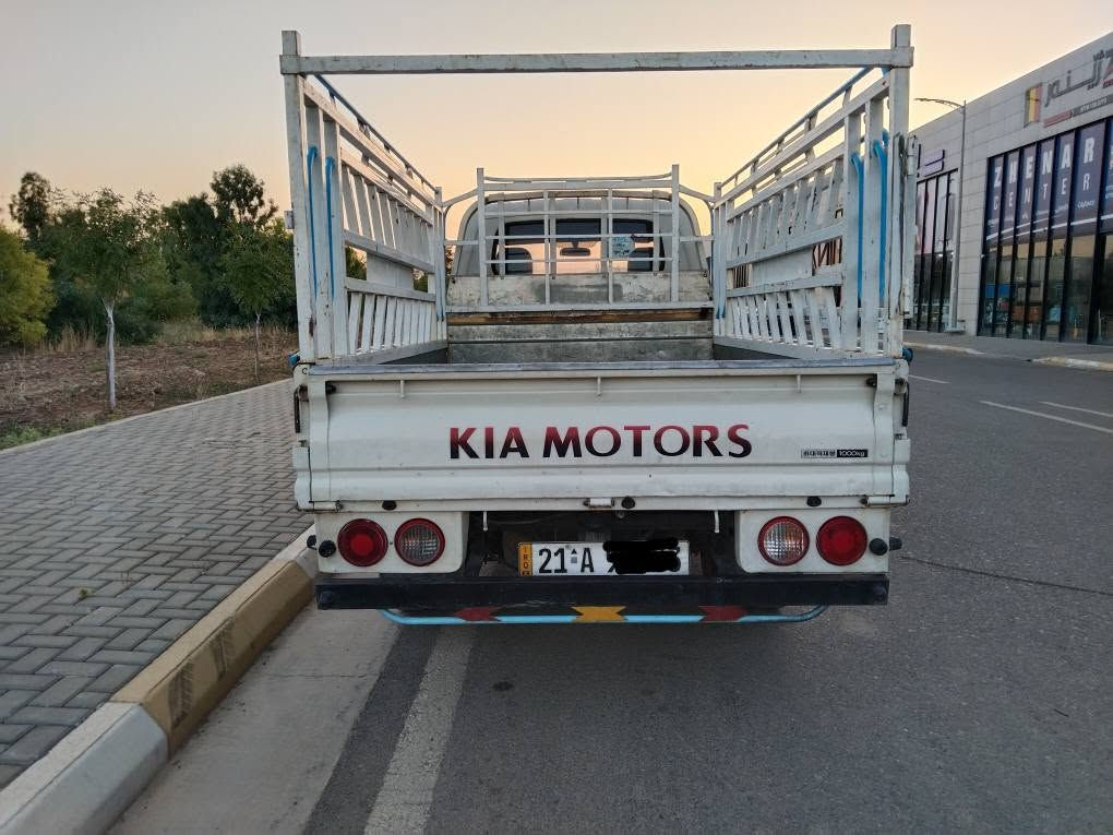 کیای2700مۆدێل 2013بەس بۆنیدی بۆیاخە سۆنەریم داناوە گێڕومەکینەو عەکسلی بەشەرت سەنەوی تا2031تازەیەچرکەی تیانییە ژ.م..***********
تێبینی..تەنهاچەمچەی لەگەڵ نییە السليمانية, العراق
