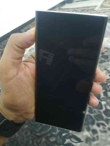 نوت 20الترا ذاكره 256أمريكي الأصلي تك شريحه جهاز كلش مرتب بشحن ميصرف  ما عدا طخه لي كدامكم كو توصيل 
 لاستفسار ***********
