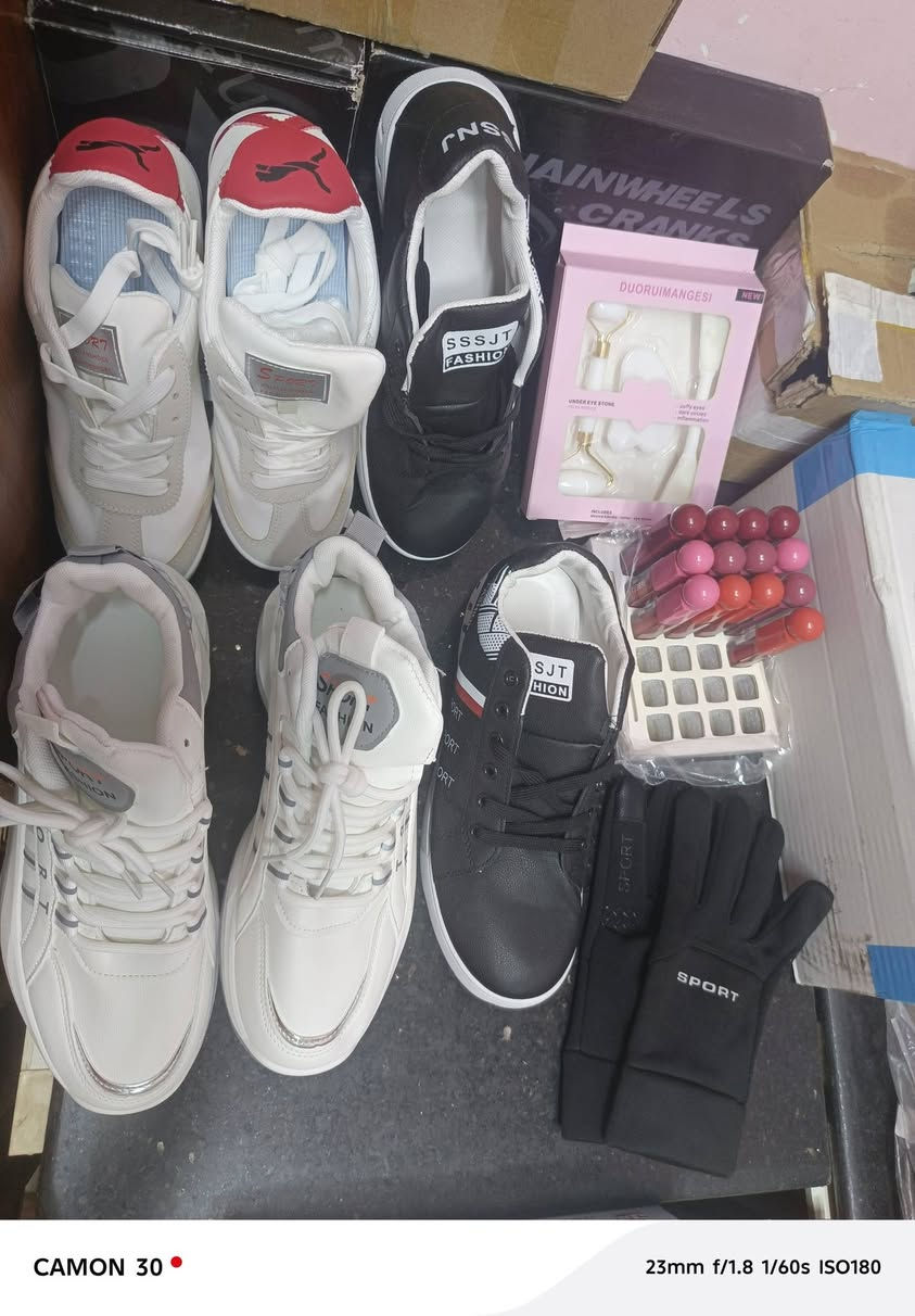 السلام عليكم 
بضاعه 
دي اج ال
شي ان
امزون 
العدد 
14كارتون
كلها درجه اولا
ابيع شلع 
السعر 500/الف قفل
العنوان بصرة قبله شارع السوق الكبير هاتف
***********
***********
