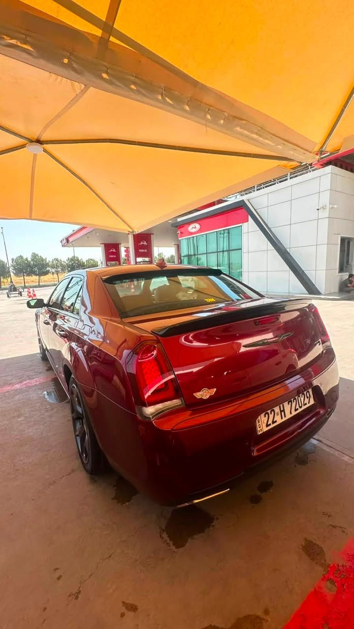 السلام عليكم 

اوباما c300 للبيع 
مديل 2021 (S)

مكينه 6 سلندر 3600
ماشي 112
مواصفات
تو ويل
شفتات ستيرن 
كشن حظن 
بجم عريض
حساسات امامي خلفي
كشن تدفئه + كهرباء
حساسات جانبيه 
نقط عمياء بالمري
تشغيل عن بعد

الساره وارد امريكي حادثها جاملغ جهت السايق + بنيد 
صور الحادث مرفق بالمنشور السياره بسمي تحويل مباشر اي نقص مابيها 

السعر 23،500 بيها مجال بسيط

مكان السياره بغداد
***********
