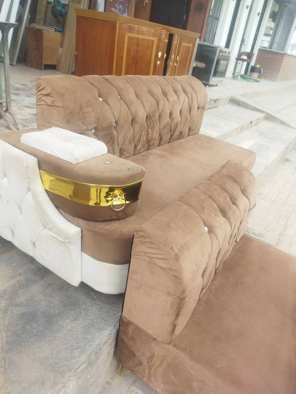 سلام عليكم
ديوان 11 مقعد نضافه 99% 
مستخدم قليل


**إذا كنت صاحب هذا الإعلان وتريد حذفه لأي سبب، رجاءا أرسل رسالة إلى الدعم الفني**