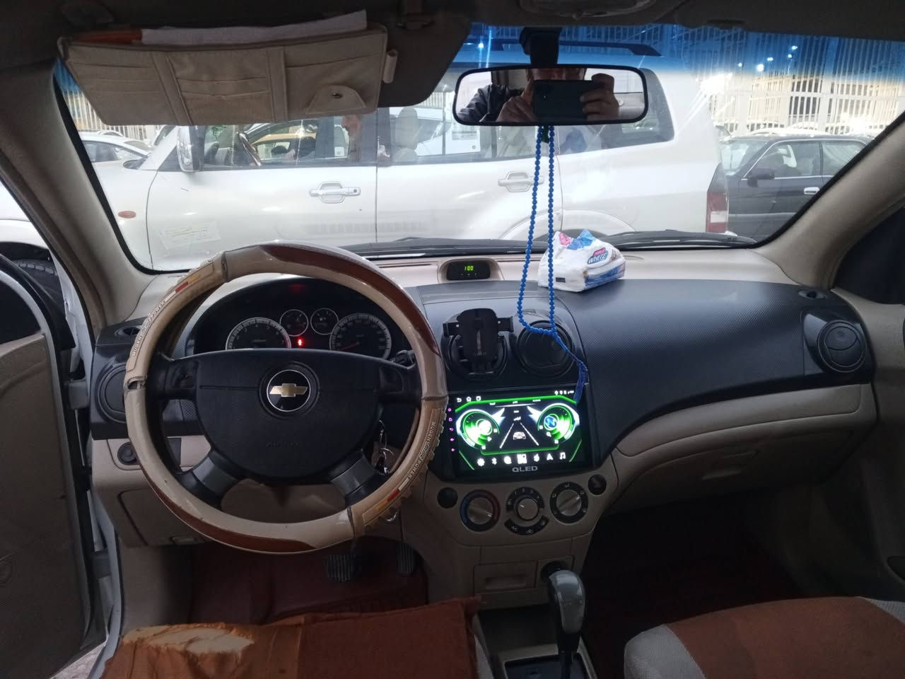 افيوا مديل 2011
محرك جديد گير حدادية تخم تاير 
شاشه كامرة خلفيه 
السيارة جاهزة ما تذب عليها دنيار 
الشراي يتصل على هذا الرقم 
***********
