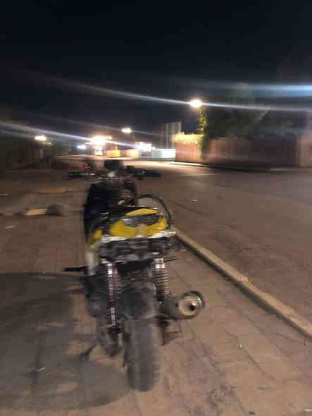 السلام عليكم
دراجه سكنس جبلي 
اربع ولفات 
دراجه خير من الله 
محرك مامفتوح 
عليها صالنصه صجميه مال حاويه 
تزويد بدلات خلفي 
بيها شيال رياضي 
السعر خاص 
متواجد واتساب ومخابره 
***********
