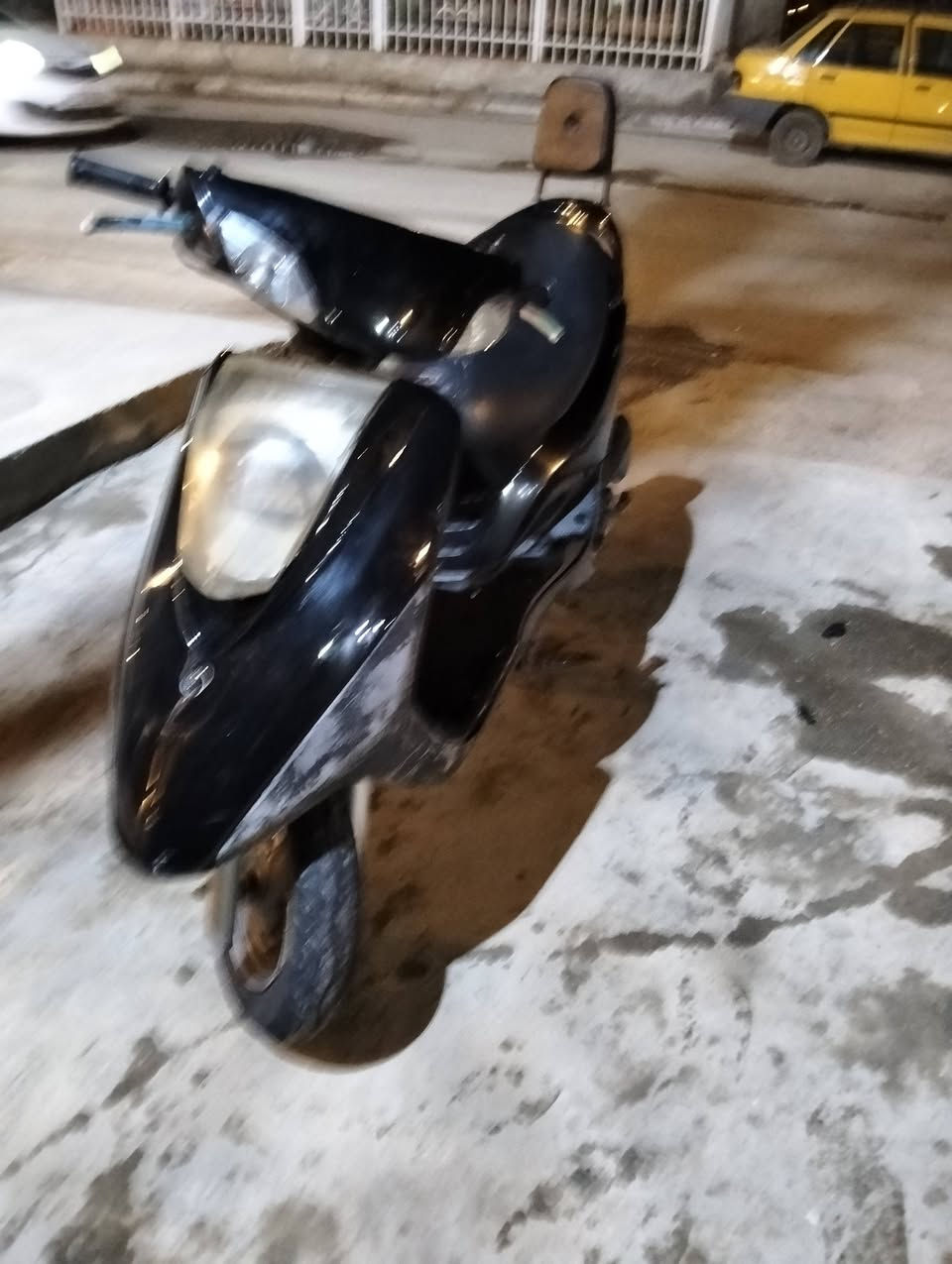 سلام عليكم دراجه بريز للبيع نضيفه شلعه معدل خير من الله السعر 375 ييه مجال للشراي  مكاني بلديات رقمي ***********
