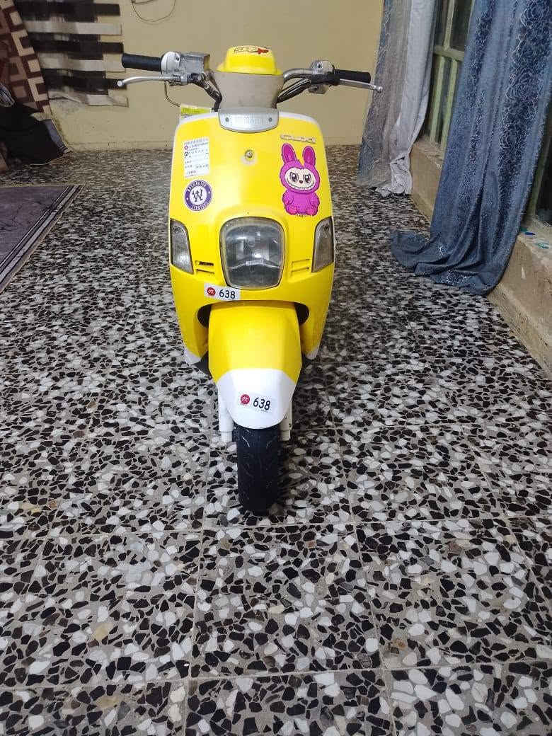 سلام عليكم بوليس للبيع درجه مكفولا مكينه بلادي شلعه او معدل  كهربايات كل شغاله كيج بانزين كيلو متر شغال درجه حلوه او خير من الله مامتعوبه السعر 750 او بيها مجال حك الجيه ماكن مدينة الصدر حي طارق او هاذه رقمي *********** وتساب موجود
