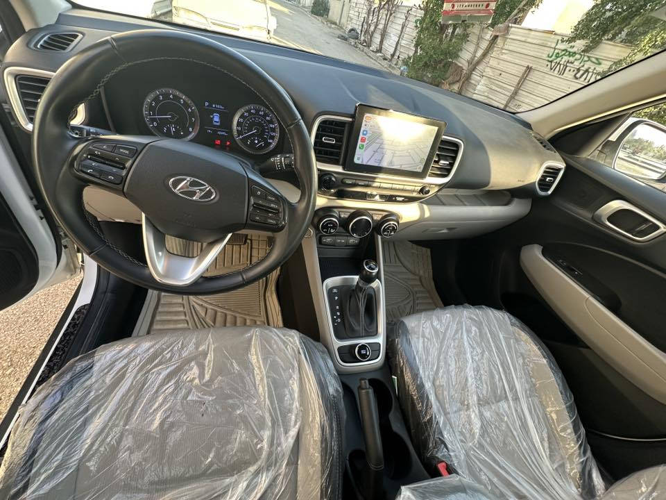 هونداي فينو موديل 2022 ماشيه 42 الف كيلو صور الحادث مرفقه بالمنشور فتحه سقف تحديد مسار رادرات اماميه وجانبيه السعر 137 مجال بسيط للاتصال ***********
