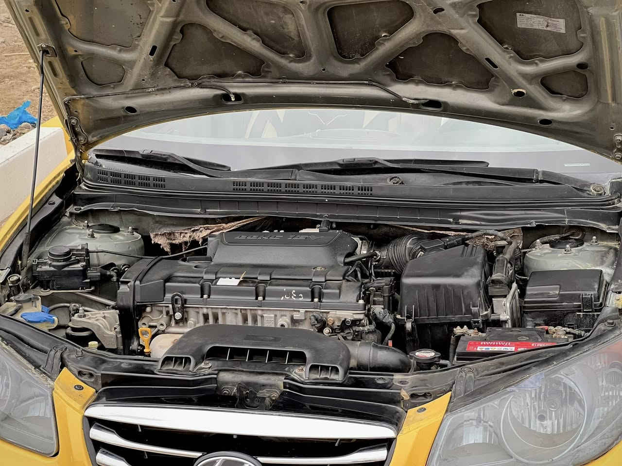 السلام عليكم 
النترا مقدس 2010 امريكي تبديل 3 قطع بيها 
بدون دواخل 
محرك 2000 دوش كارتون جاهزه اي نقص مابيها 
رقم بغداد مشروع وطني 
مكان ذي قار مركز تواصل اتصال برقم *********** 
السعر 94 وبيها مجال
