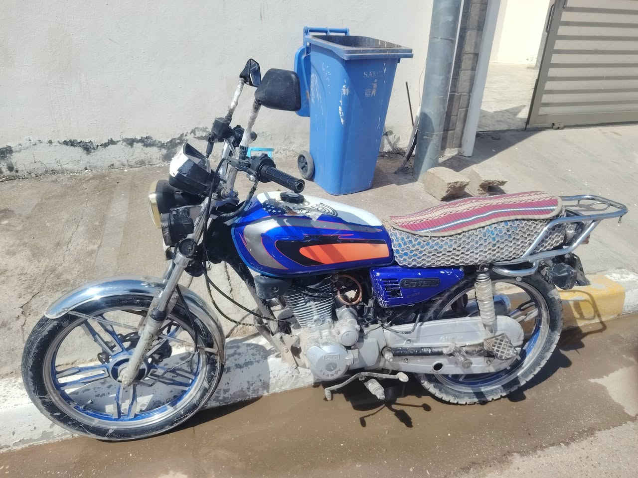 دراجه للبيع موديل 2021 شغال كلشي مابي  السعر 450او بي مجال التواصل عله هاذ الرقم ***********
