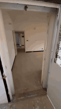 🏢 طابق ثالث – للبيع فقط🏢    تحتوي على ___٣ غرف نوم🏠  ✨ الشقة جاهزة وتش...